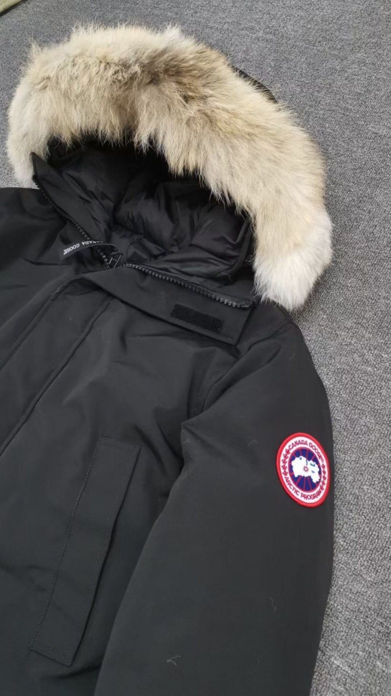 Canada Goose | Canada goose parka Longford | Full Body | yiodesigner.co.uk