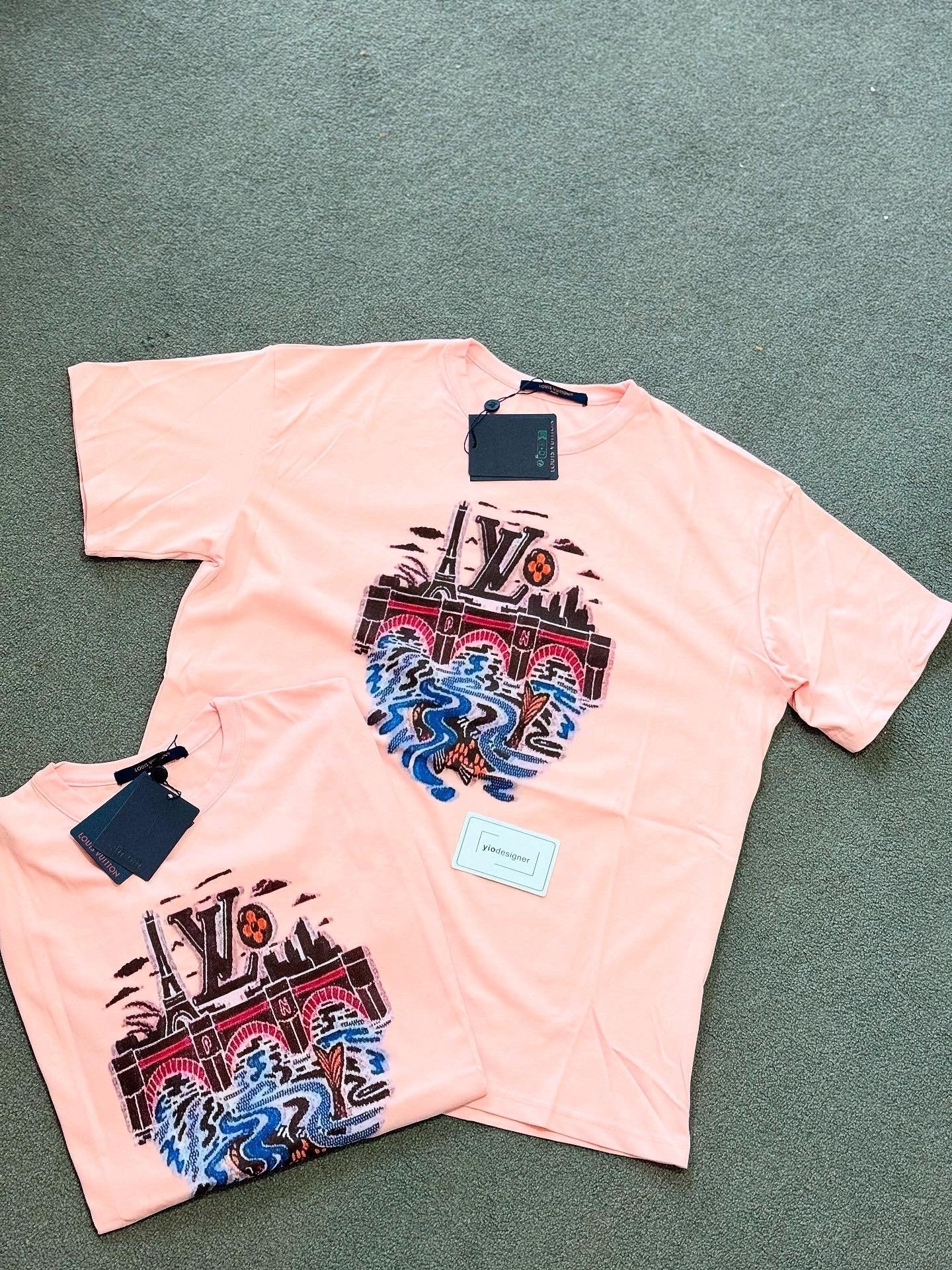 Louis Vuitton | Lv t-shirt | Size L | yiodesigner.co.uk
