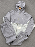On Cloud tracksuit Grey