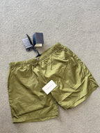 Louis Vuitton | Prada short | Size S | yiodesigner.co.uk