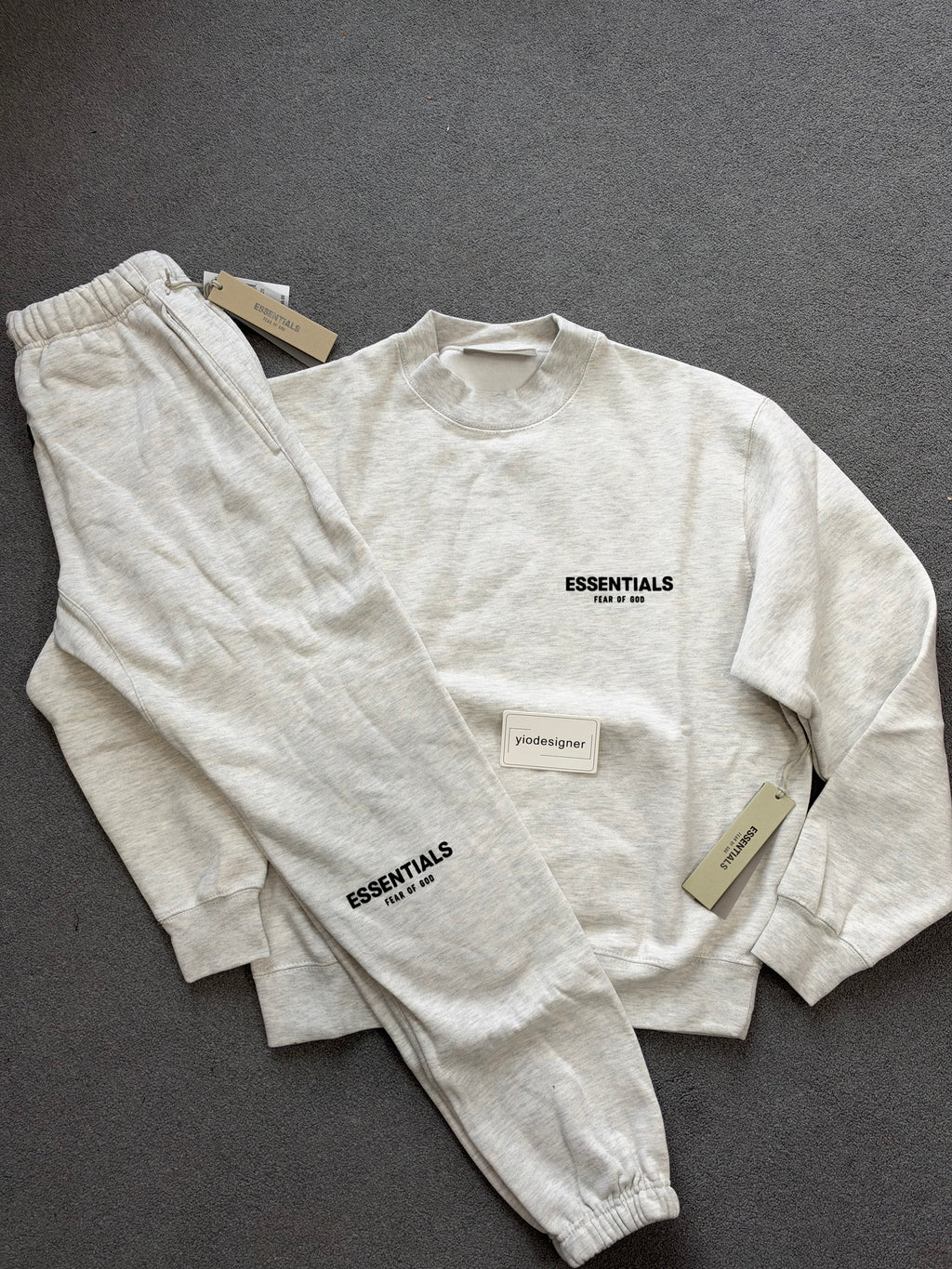 Essential tracksuit