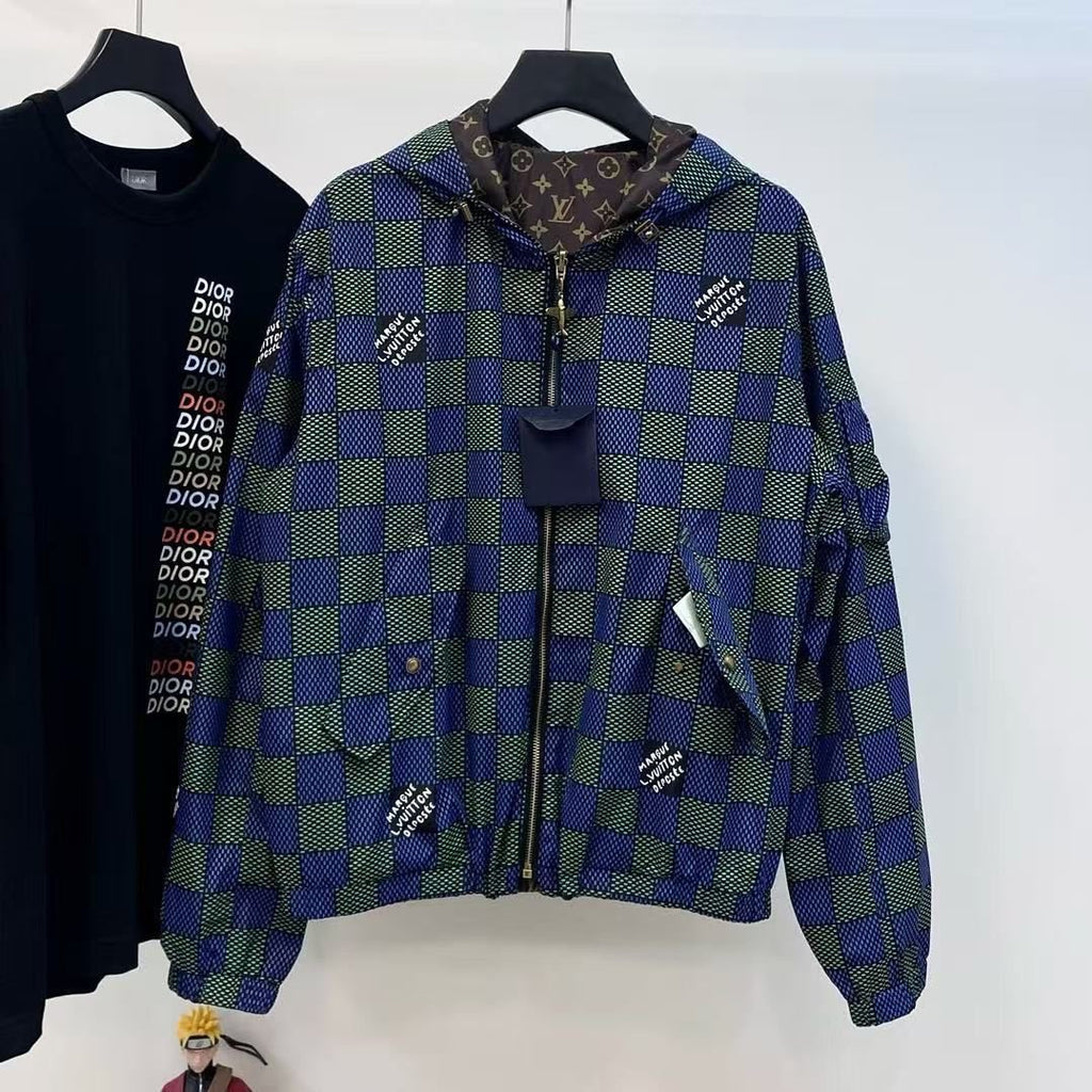 Louis Vuitton | Lv  windbreaker reversible | Size XL | yiodesigner.co.uk
