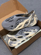 Yeezy | Yeezy foam runner | Size 9 | Back View | yiodesigner.co.uk