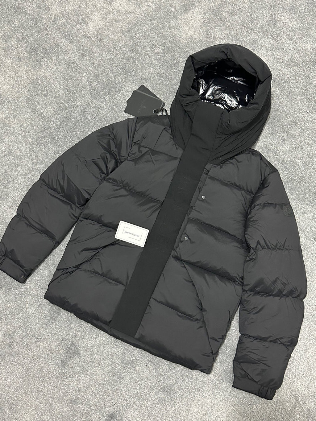 Moncler | Moncler coat | Size 1 | Front View | yiodesigner.co.uk