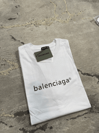 Balenciaga | Balenciaga t-shirt (oversize ) | Side View | yiodesigner.co.uk