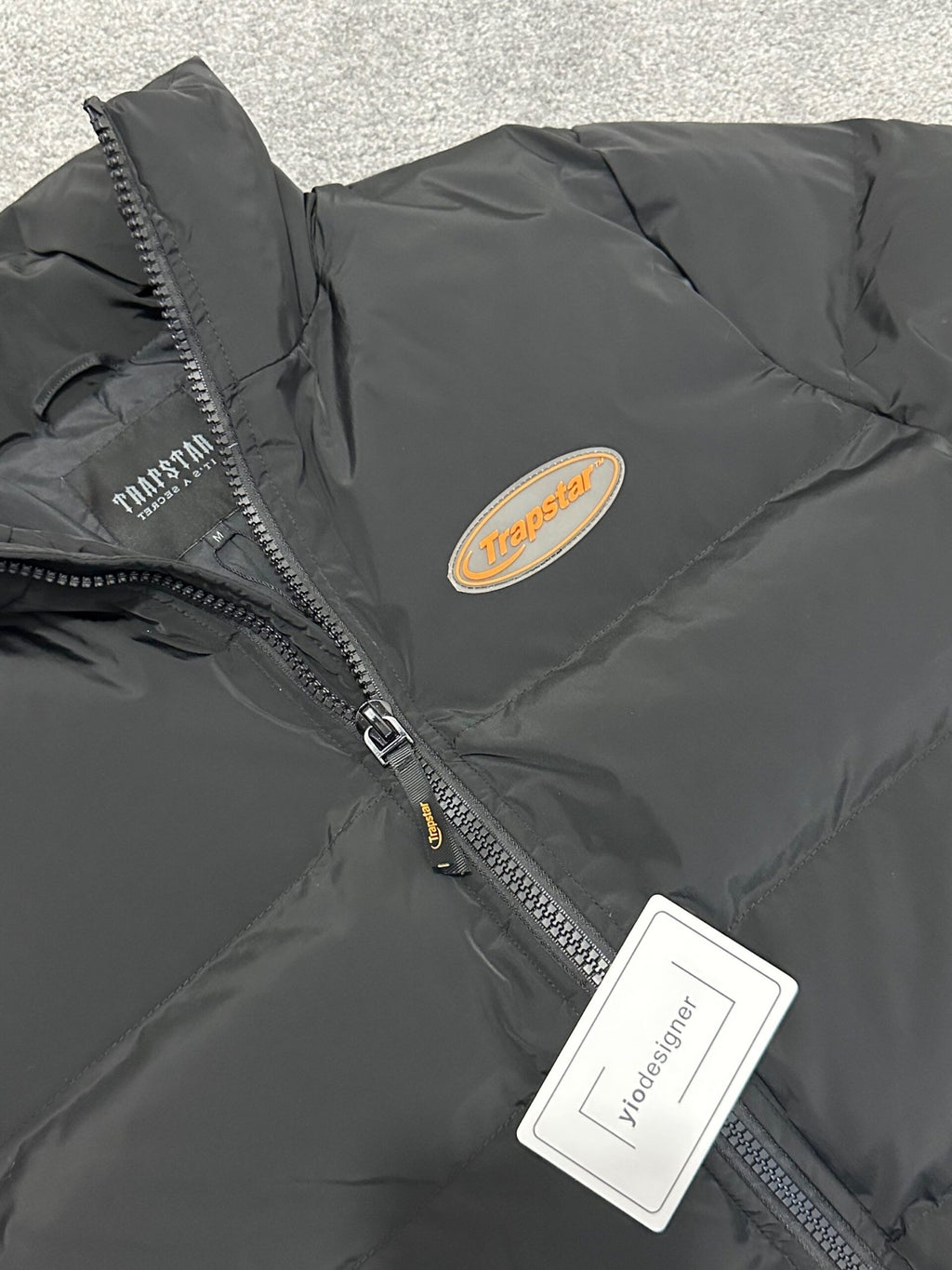 Trapstar | TRAPSTAR Puffer | Black | Detail Shot | yiodesigner.co.uk