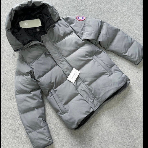 Canada Goose | Canada goose mcmillan grey | Size XL | Detail Shot | yiodesigner.co.uk