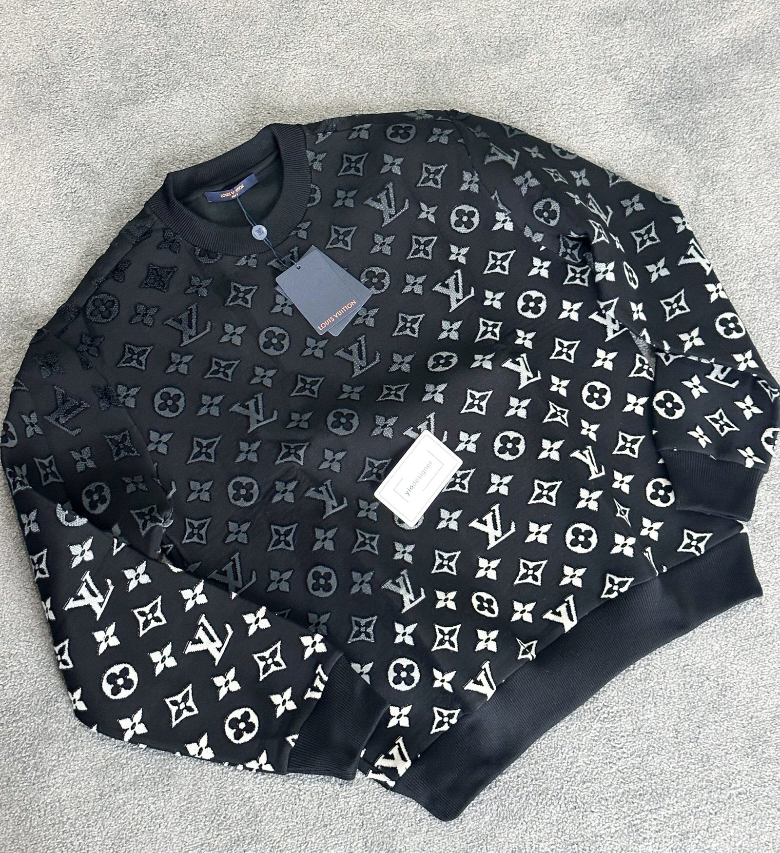 Louis Vuitton | Lv jumper | Size S | yiodesigner.co.uk