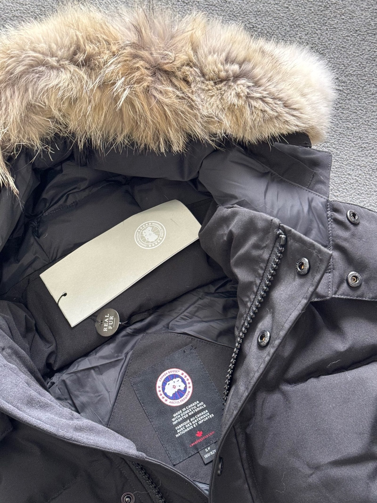 Canada Goose | Canada goose Wyndham | Lifestyle Shot | yiodesigner.co.uk