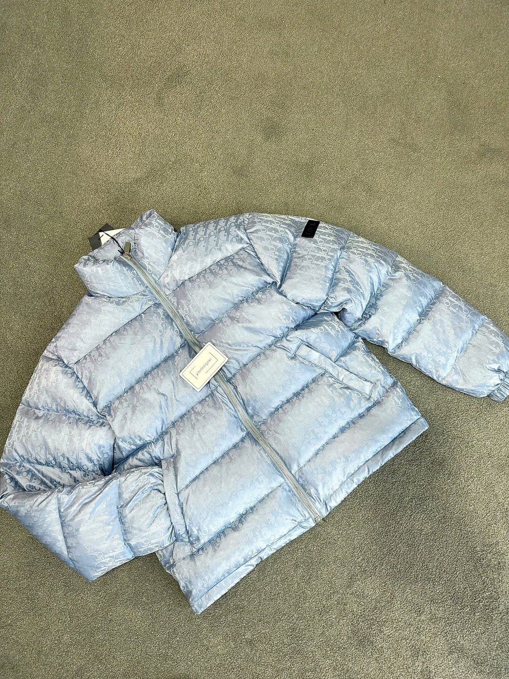 Dior | Dior oblique coat | Close-Up | yiodesigner.co.uk