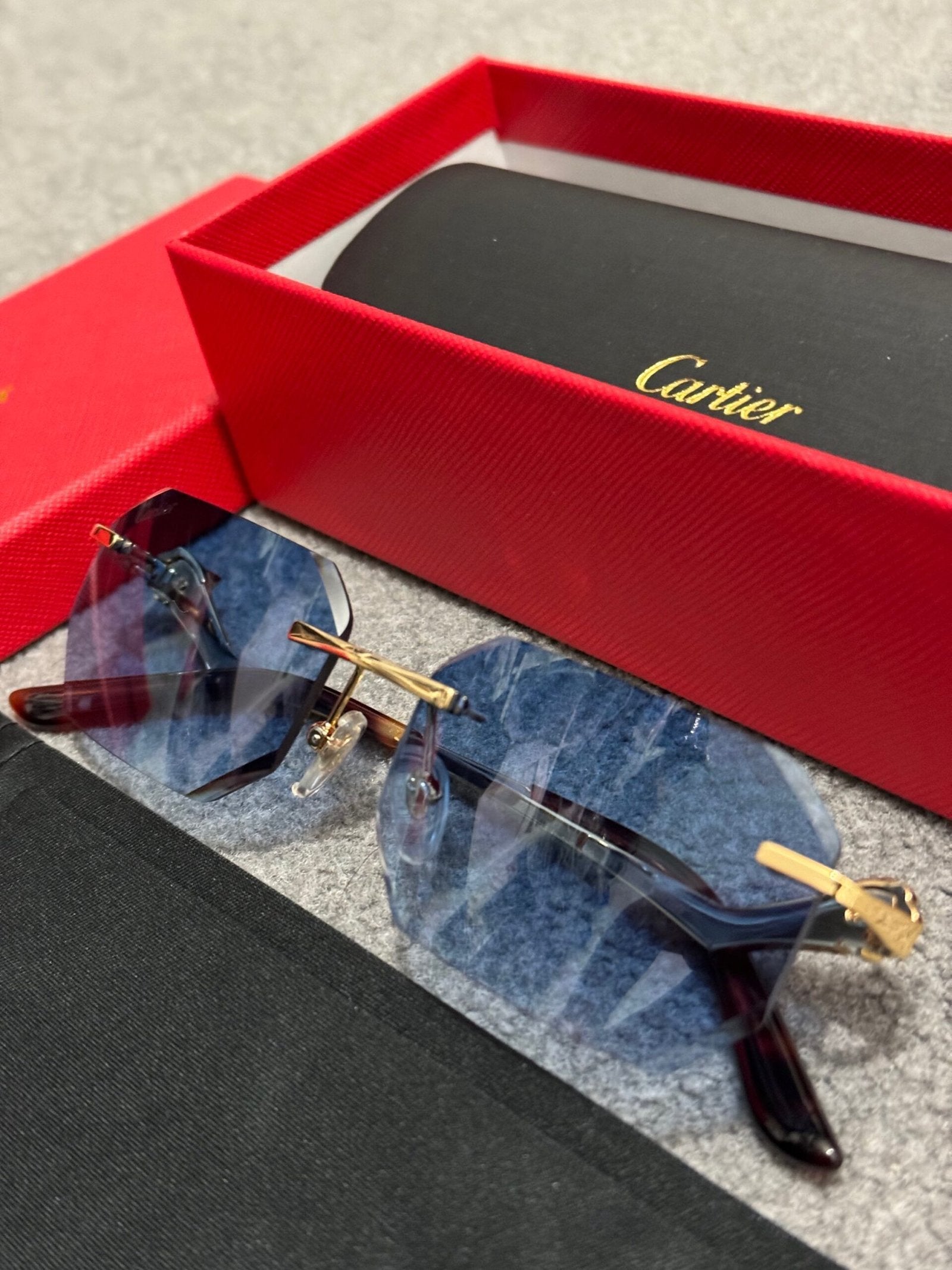 Cartier | Cartier sunglasses | Side View | yiodesigner.co.uk