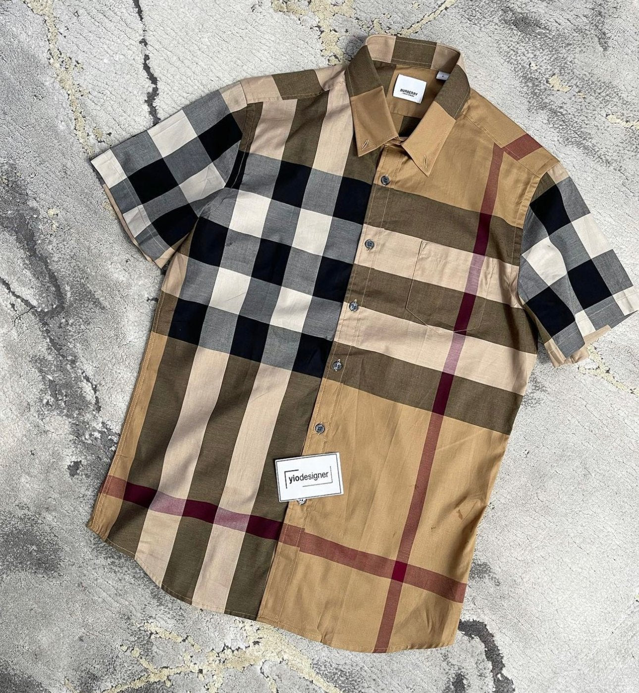 Burberry | Burberry shirt | Size M | yiodesigner.co.uk