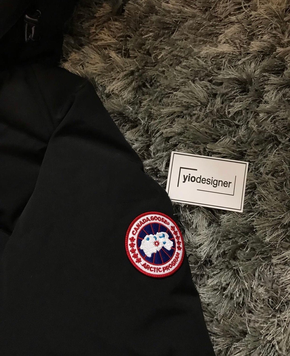 Canada Goose | Canada goose parka Emory | Detail Shot | yiodesigner.co.uk