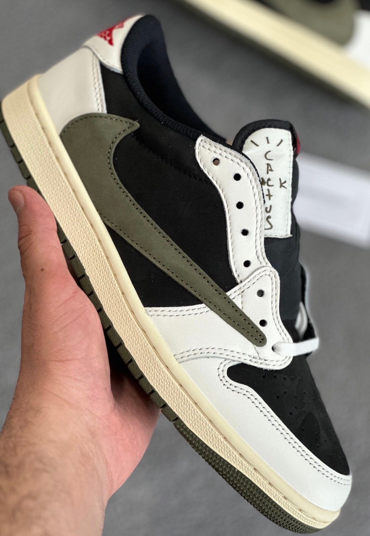 Travis Scott | Travis Scott Olive | View 14 | yiodesigner.co.uk