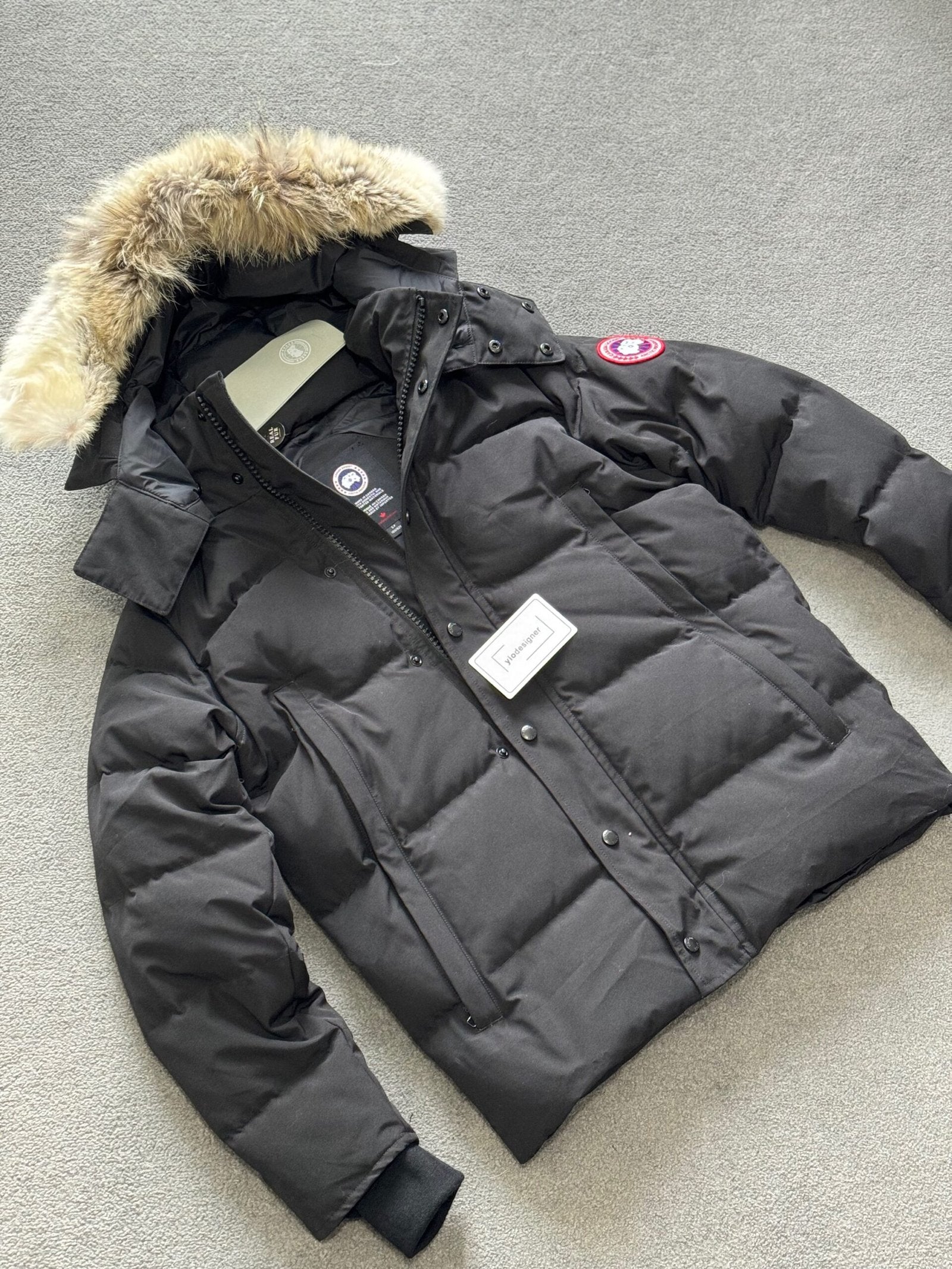Canada Goose | Canada goose Wyndham | Size XXL | Close-Up | yiodesigner.co.uk