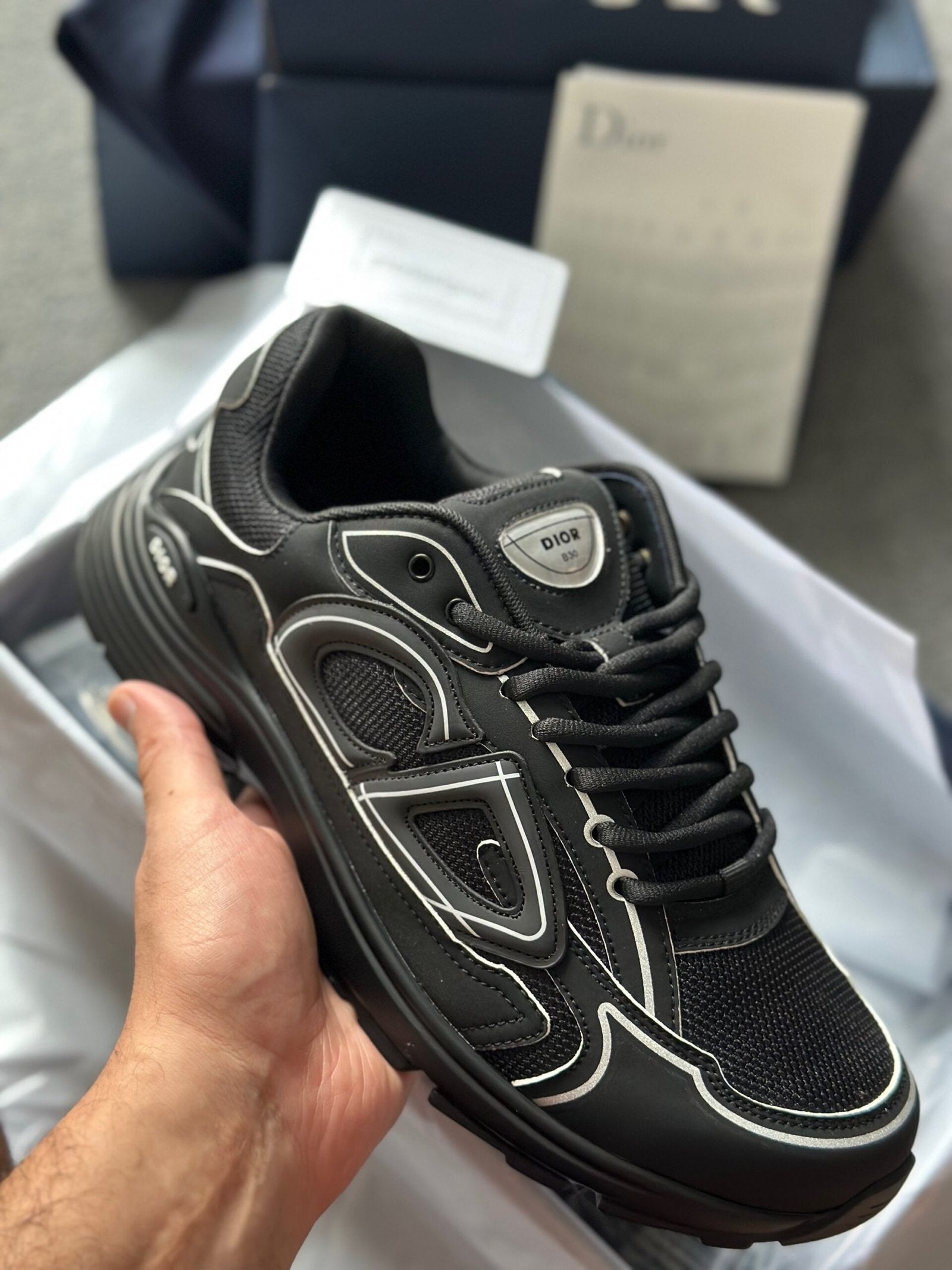 Dior | Dior b30 | View 12 | yiodesigner.co.uk