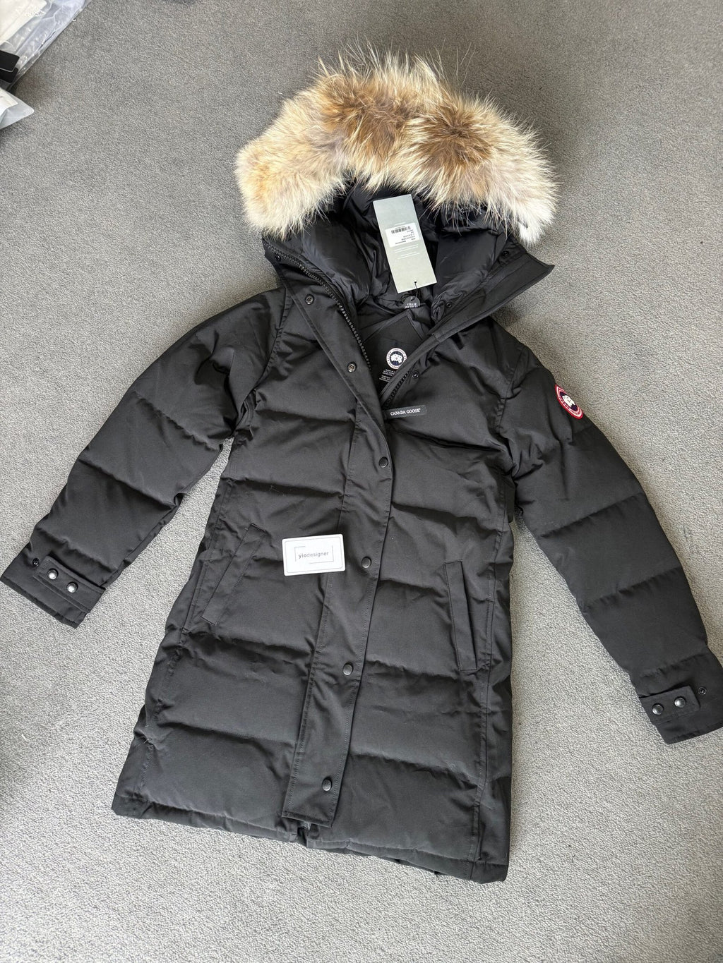 Canada Goose | Canada goose ladies  black badge | Size L | yiodesigner.co.uk