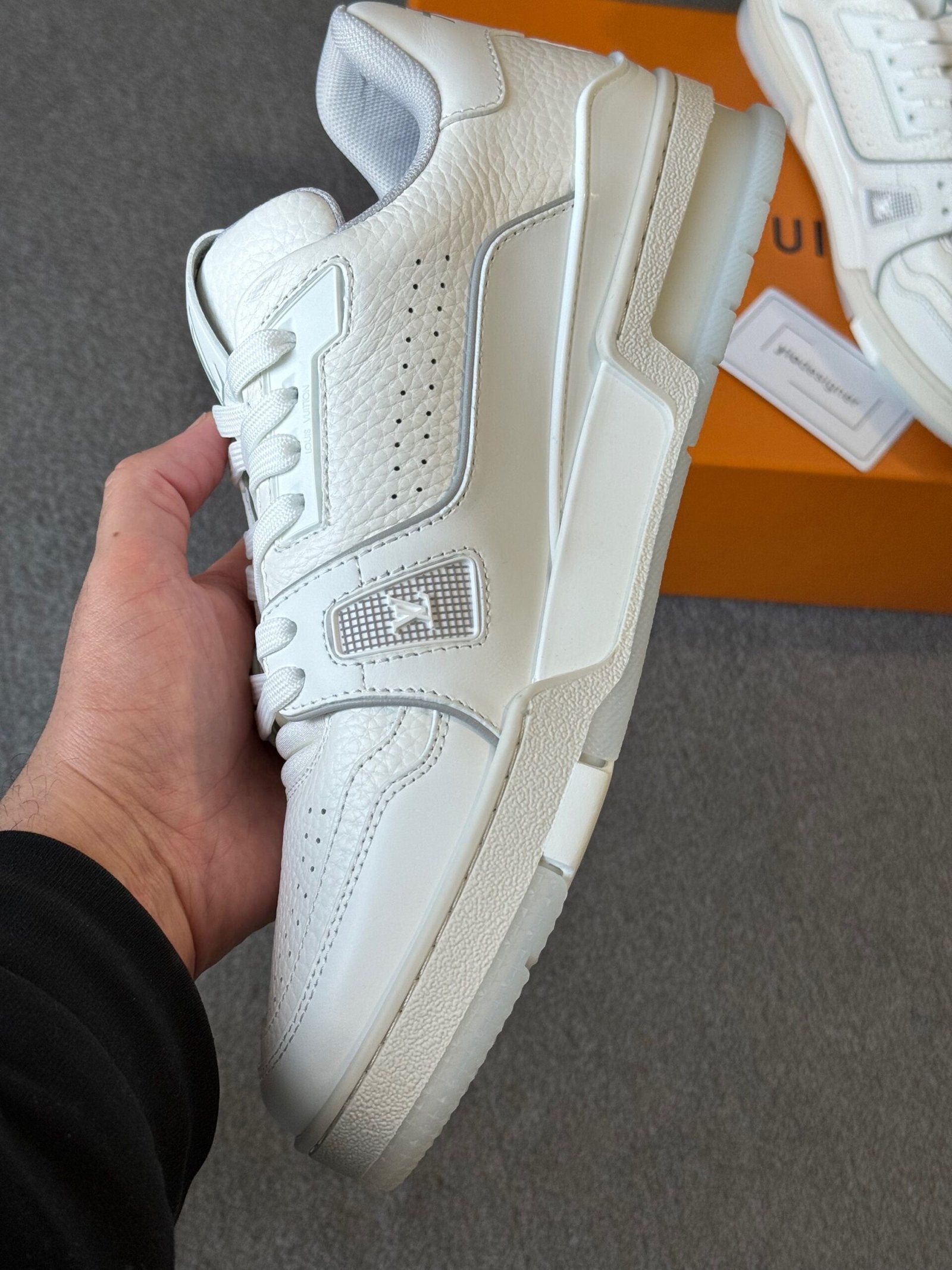 Louis Vuitton | Lv sneaker | Label View | yiodesigner.co.uk