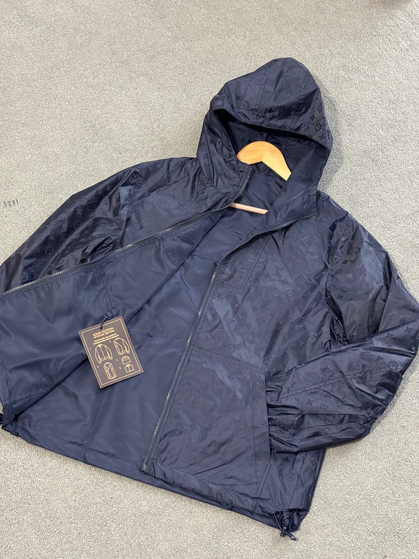 Louis Vuitton | Lv Reversible monogram windbreaker navy | Full Body | yiodesigner.co.uk