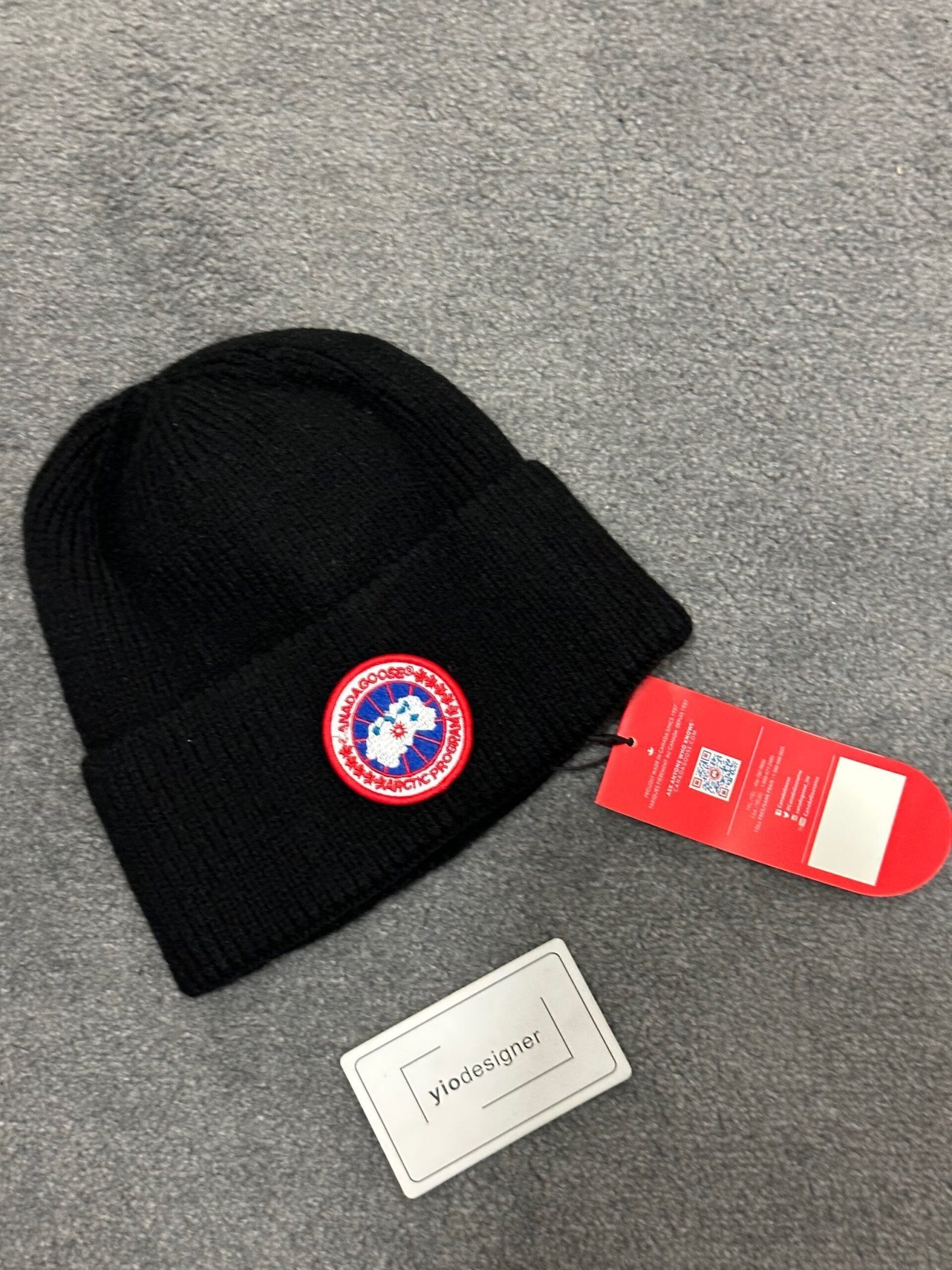 Canada Goose | Canada goose hat black with red badge | yiodesigner.co.uk