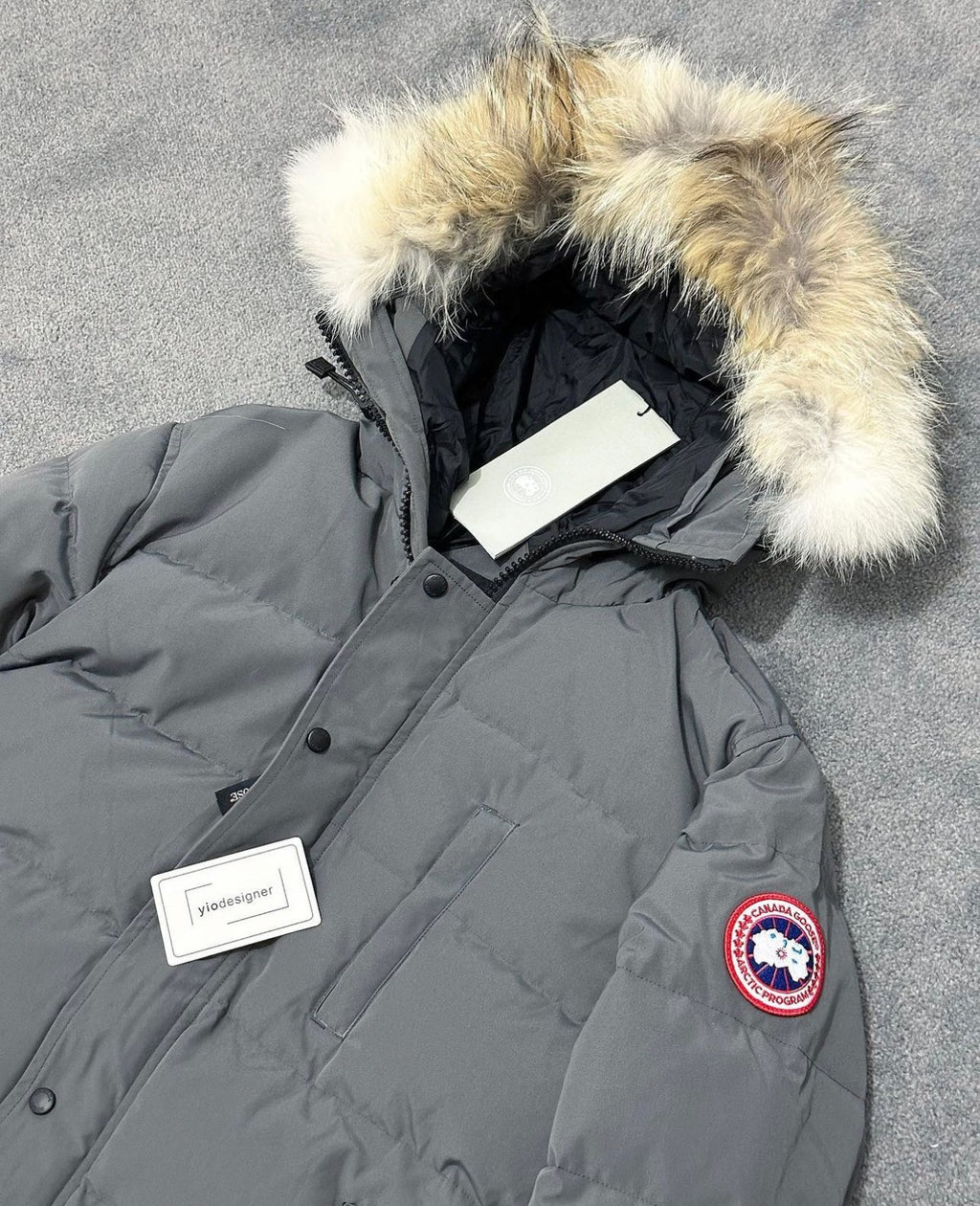 Canada Goose | Canada goose garson grey | Label View | yiodesigner.co.uk