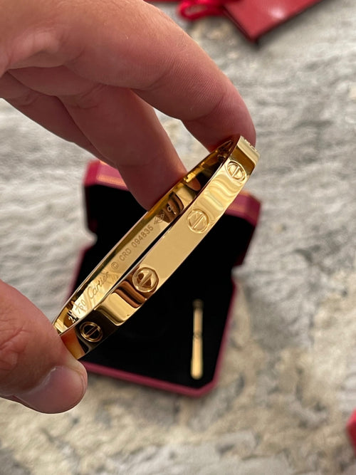 Carrie | Cartier bracelet | Size 19 | Front View | yiodesigner.co.uk