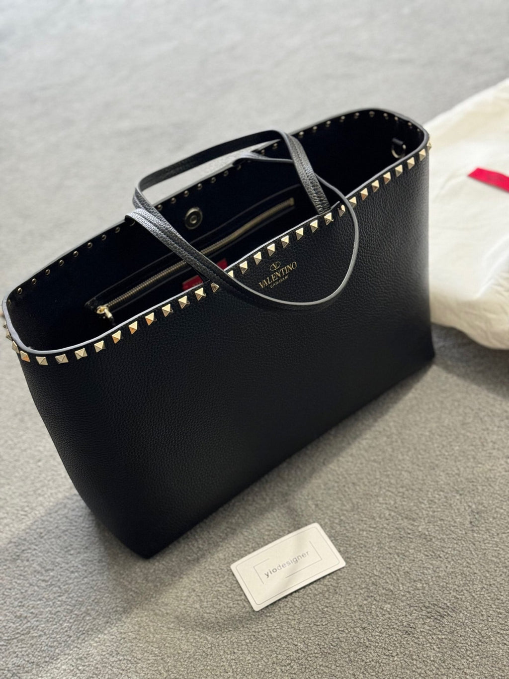 Valentino | Valentino bag | Front View | yiodesigner.co.uk