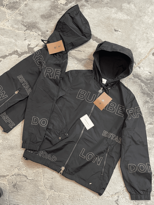 Burberry | Burberry jacket | Size L | yiodesigner.co.uk