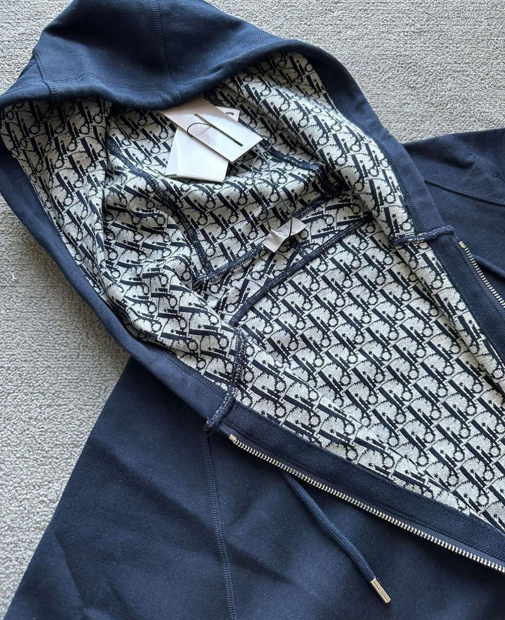 Dior | Dior tracksuit | Detail Shot | yiodesigner.co.uk