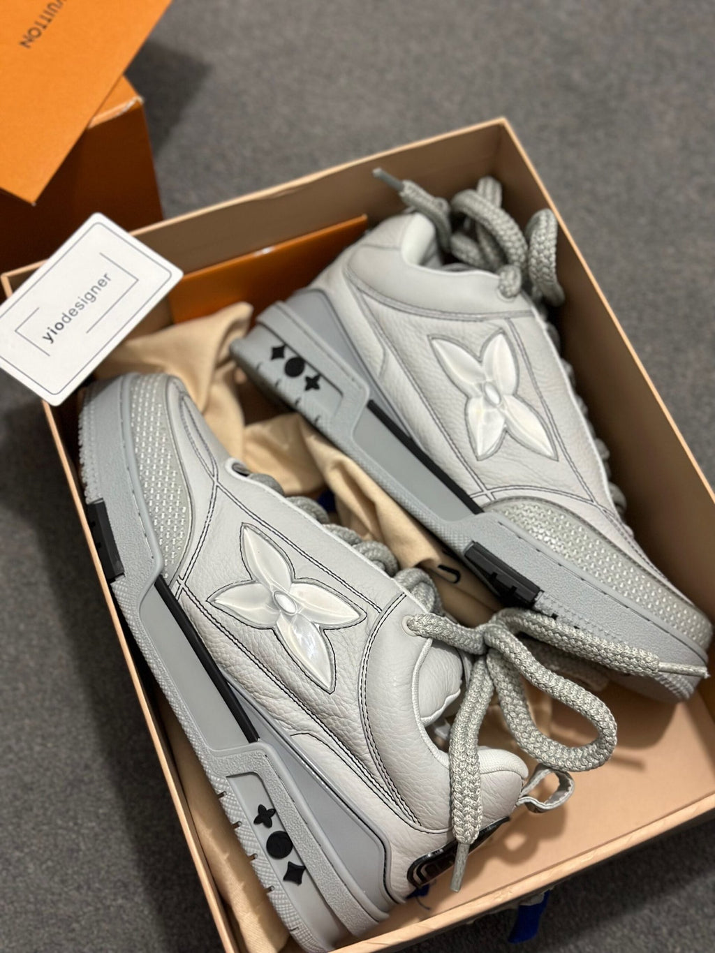 Louis Vuitton | Lv sneaker | Side View | yiodesigner.co.uk