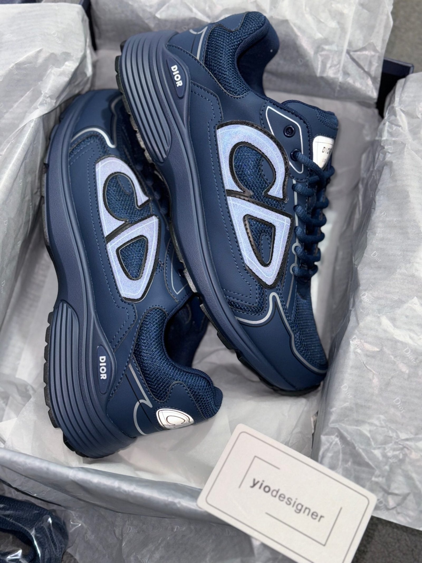 Dior | Dior b30 blue | View 10 | yiodesigner.co.uk