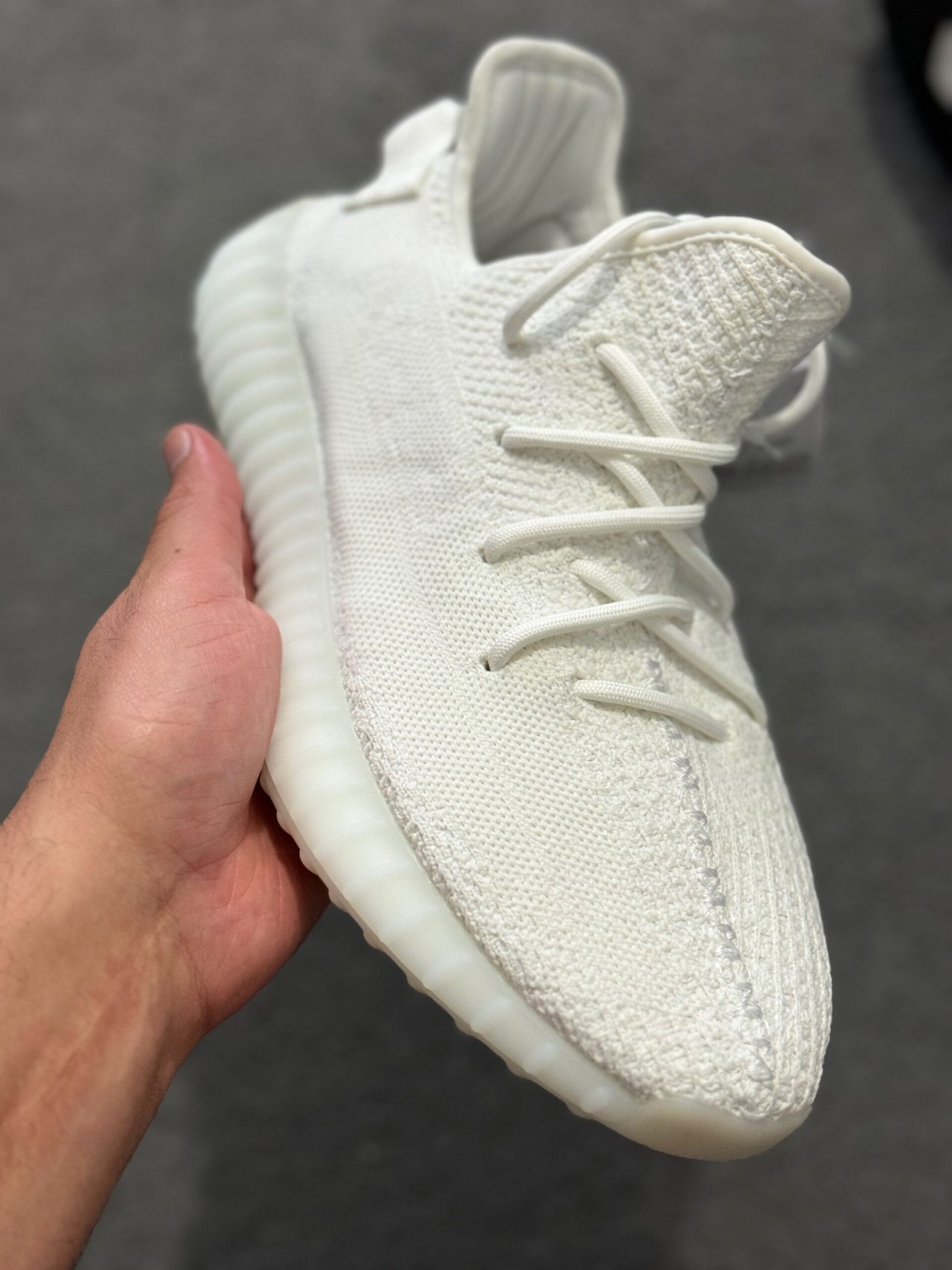 Yeezy | Yeezy 350 white | Full Body | yiodesigner.co.uk