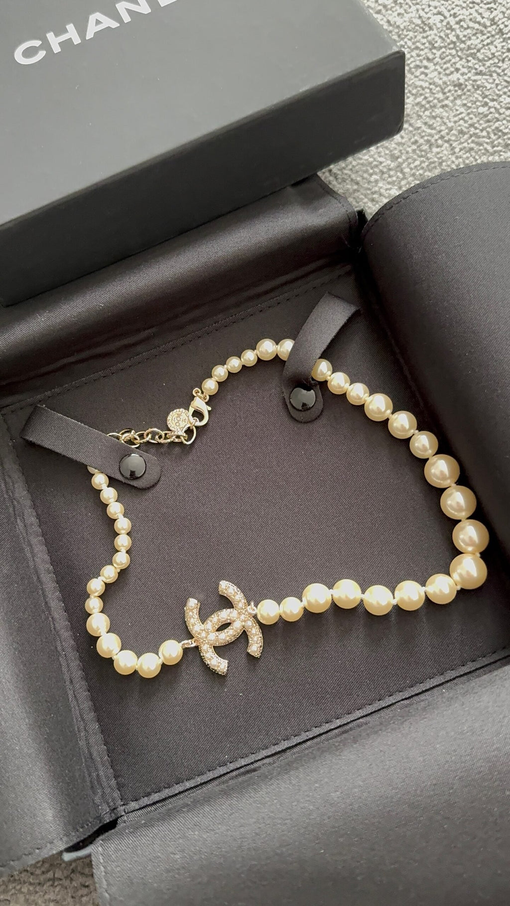 Chanel | Chanel Neckless | Back View | yiodesigner.co.uk