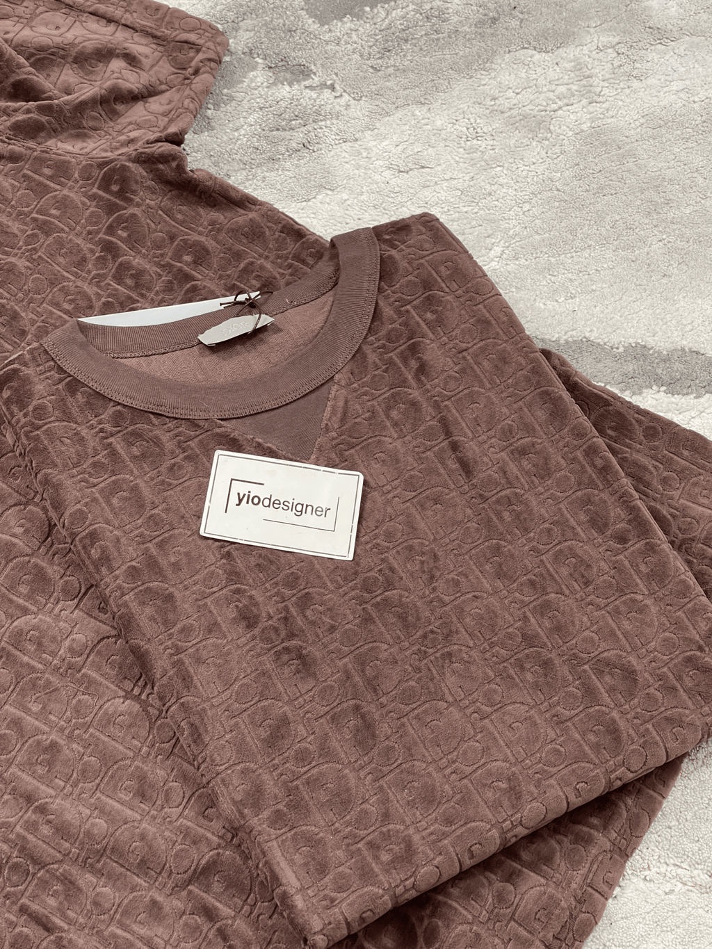 Dior | Dior t-shirt | Close-Up | yiodesigner.co.uk