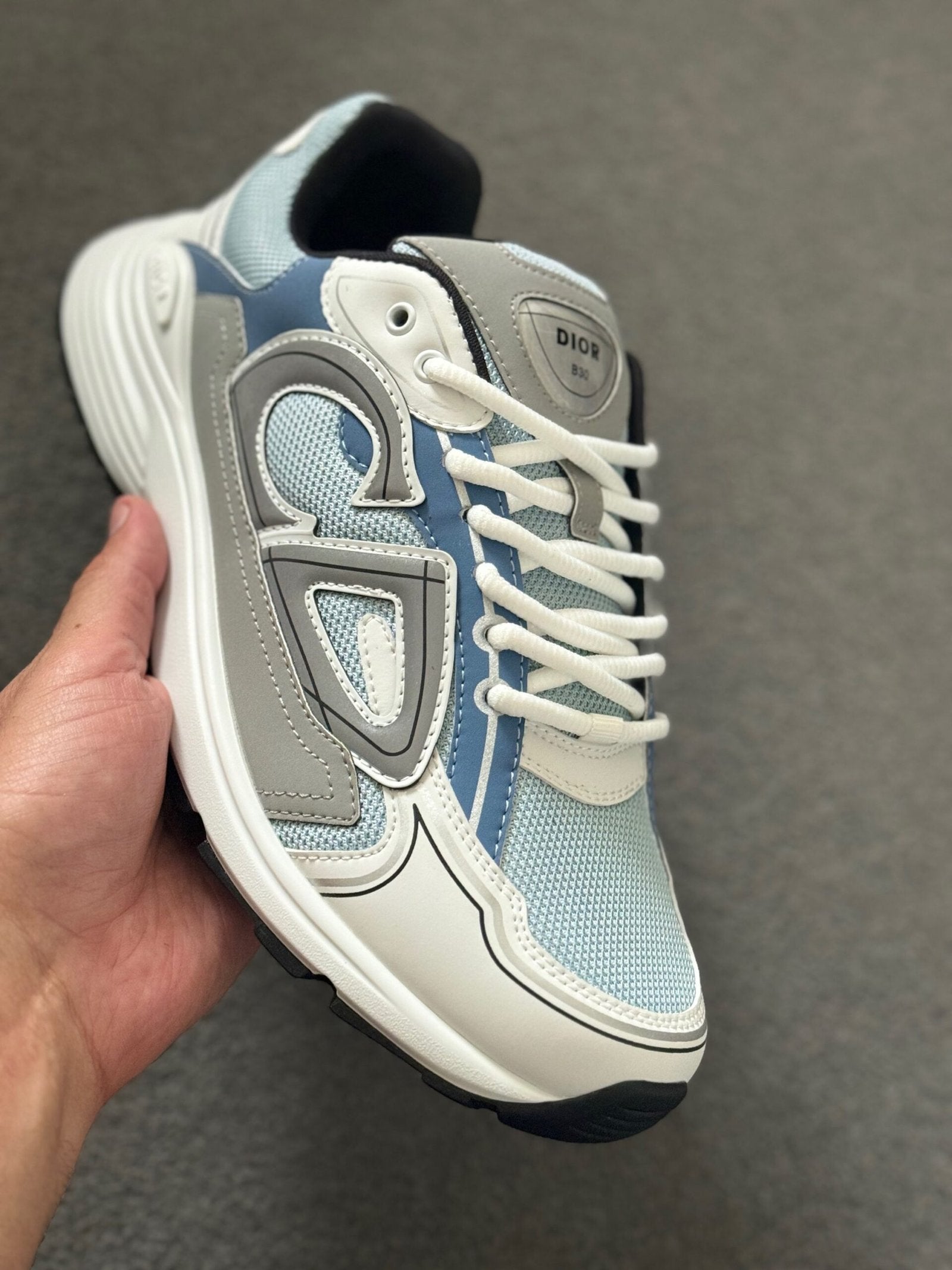 Dior | Dior b30 | Size 11 | yiodesigner.co.uk