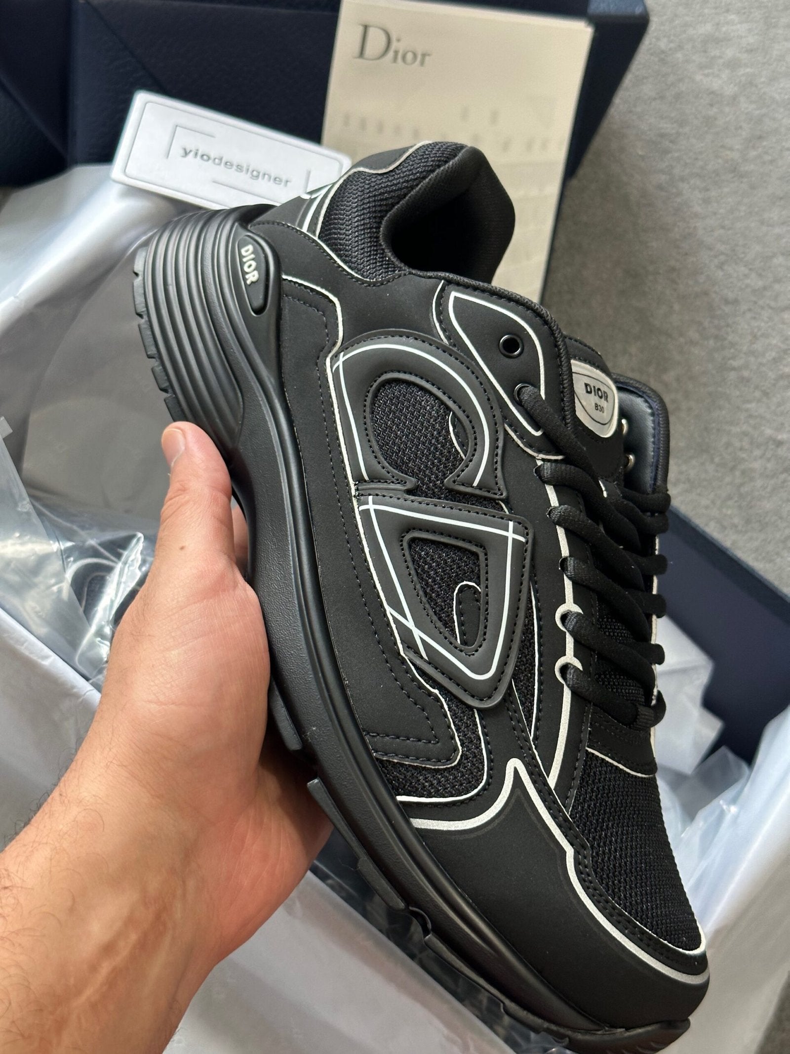 Dior | Dior b30 | View 11 | yiodesigner.co.uk