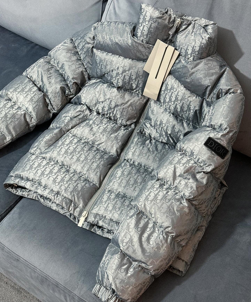 Dior | Dior oblique coat grey | Label View | yiodesigner.co.uk