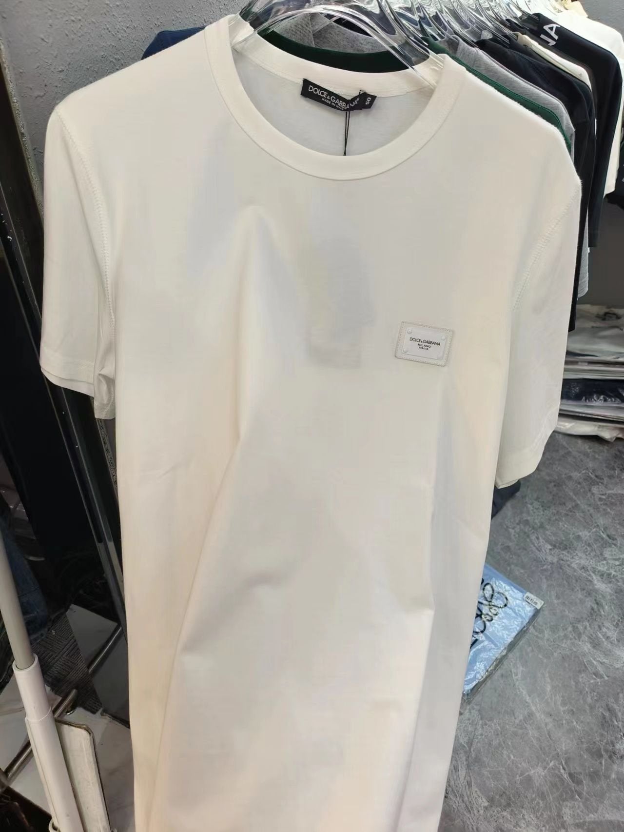 Dolce & Gabbana | Dolce & Gabana T-shirt | Size M | yiodesigner.co.uk