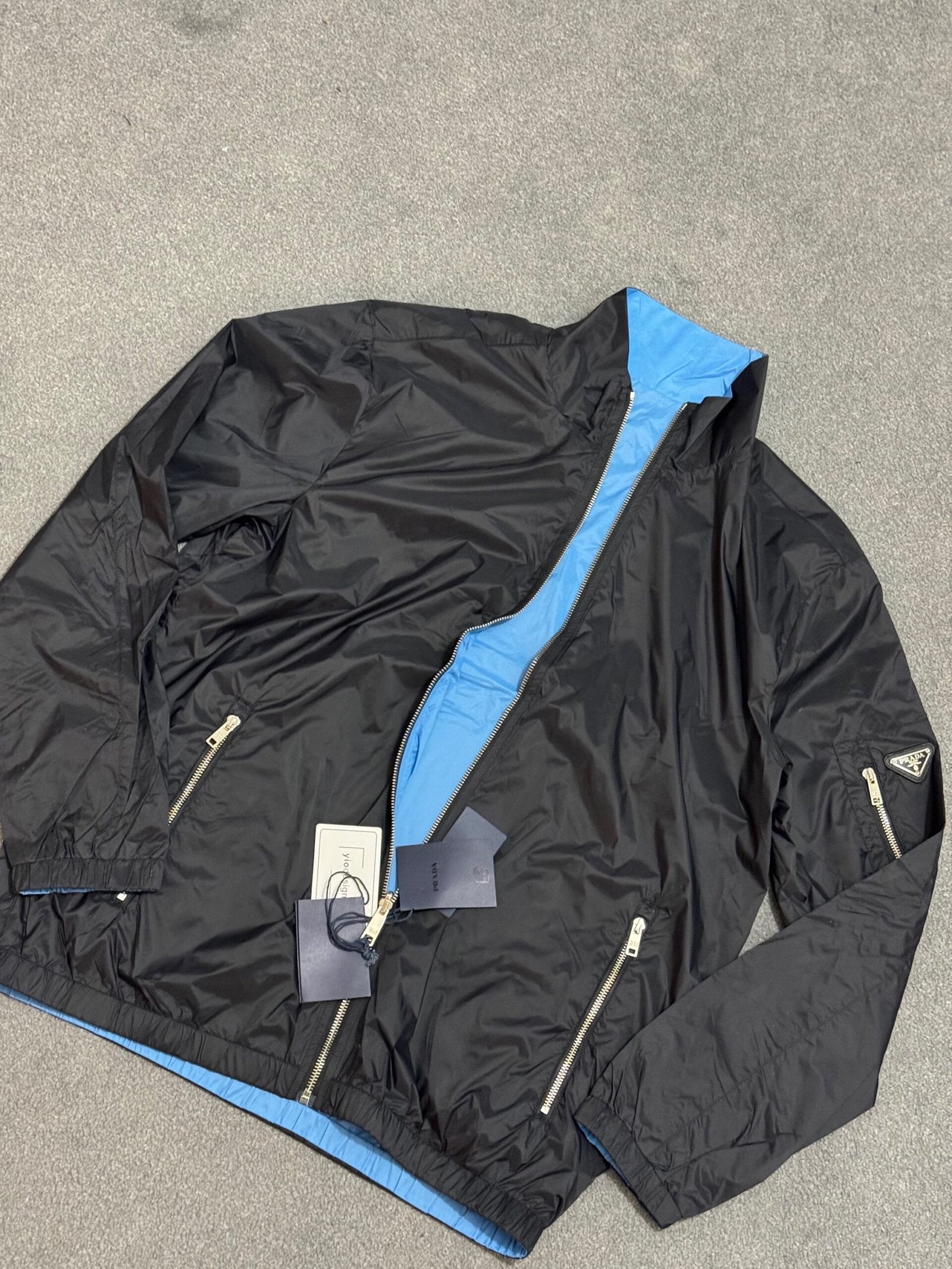 Prada | Prada windbreaker | Size L | Side View | yiodesigner.co.uk