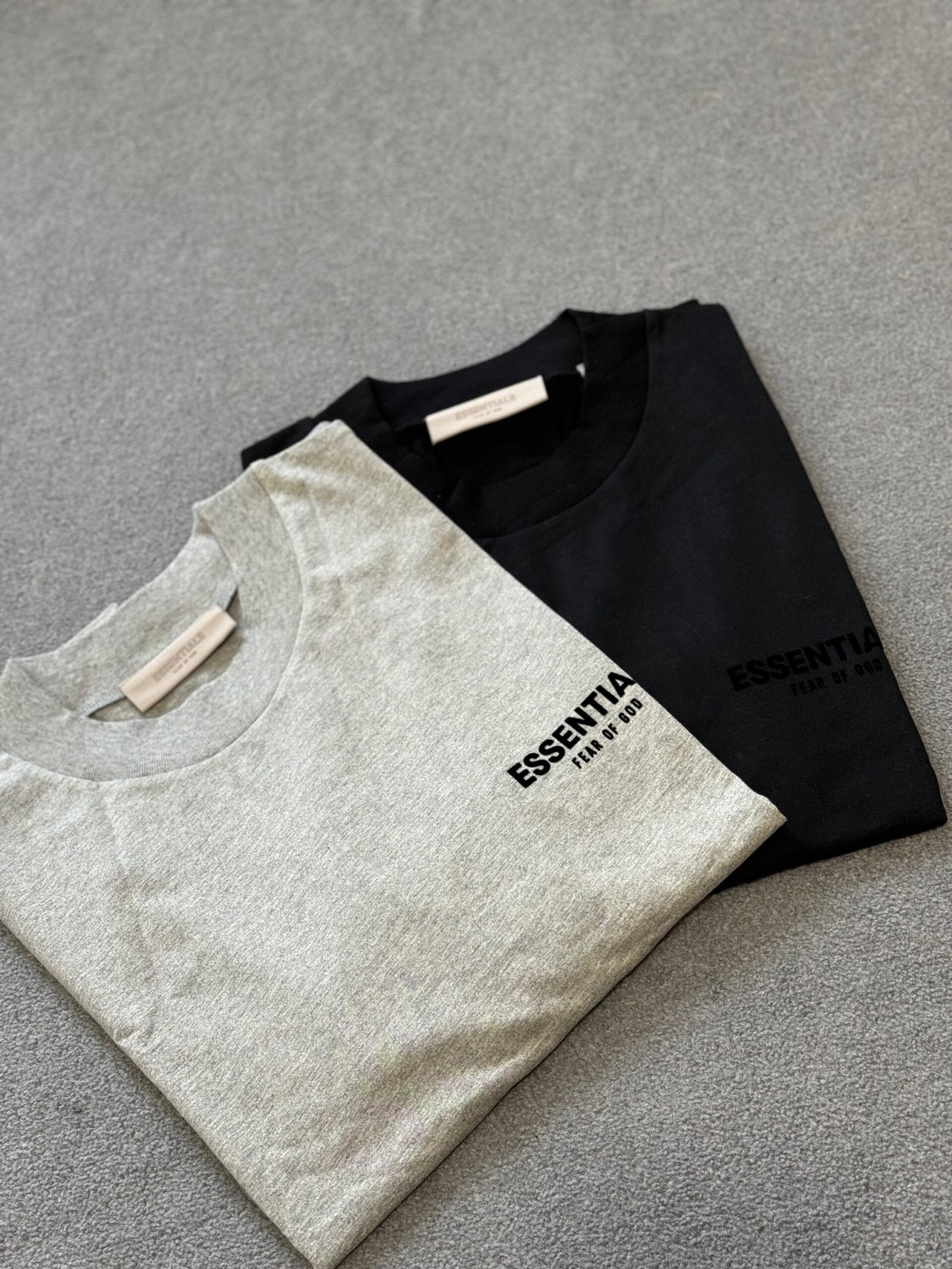 Fear of God Essentials | Essential T-shirt oatmeal | Size S | Front View | yiodesigner.co.uk