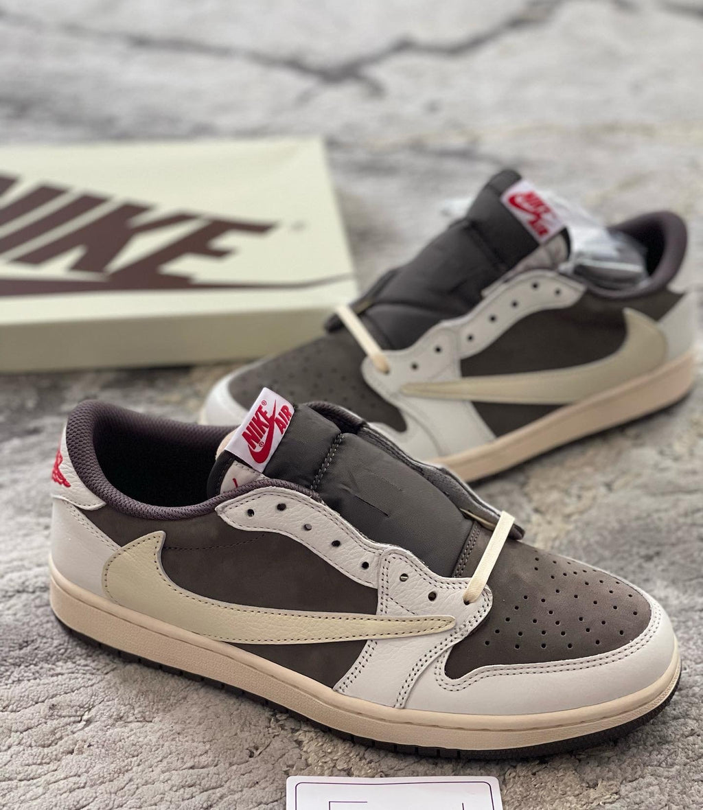 Travis Scott | TRAVIS SCOTT X AIR JORDAN 1 LOW OG 'REVERSE MOCHA' | View 16 | yiodesigner.co.uk