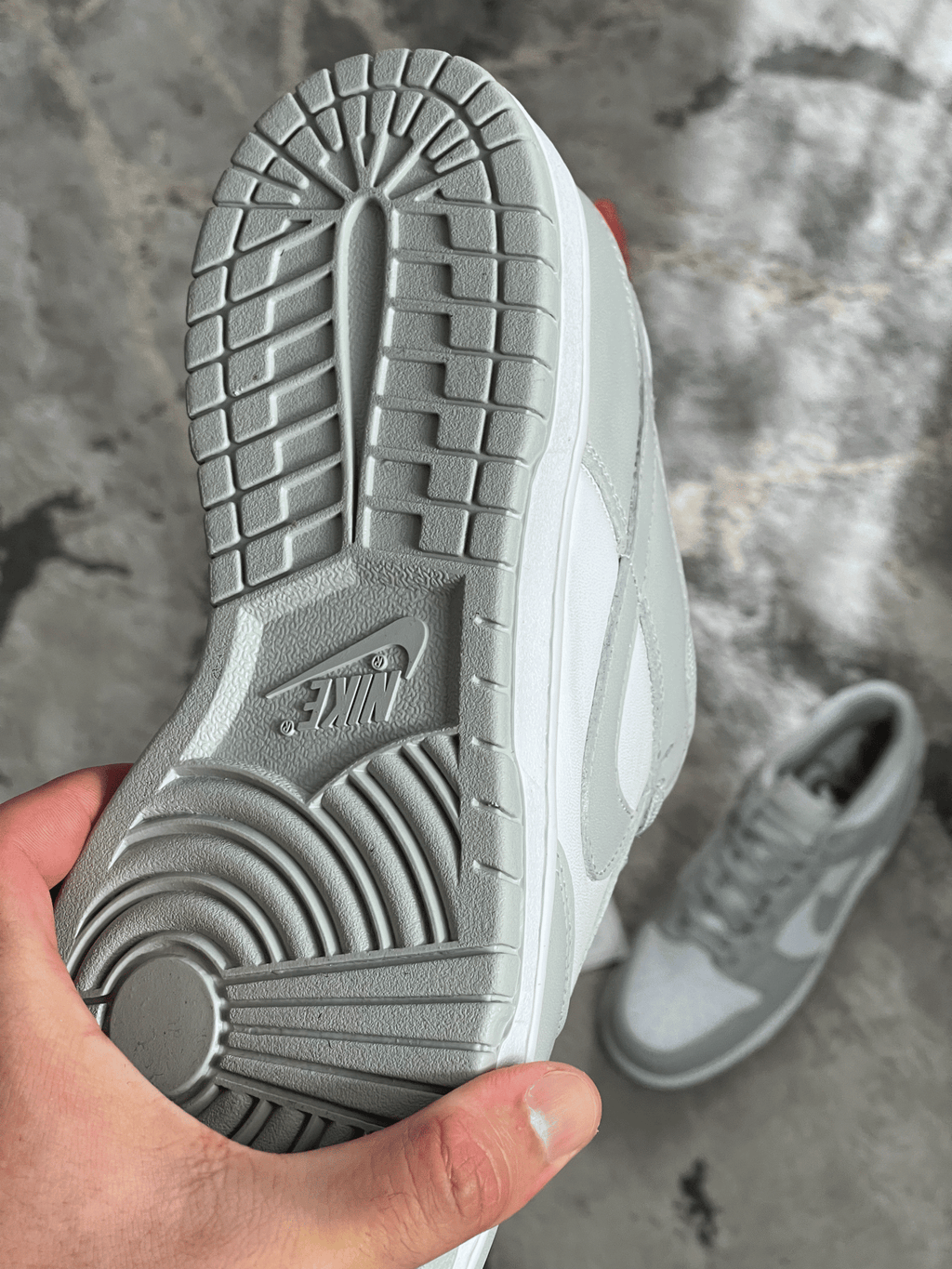 Nike | Nike dunk low grey fog | Detail Shot | yiodesigner.co.uk