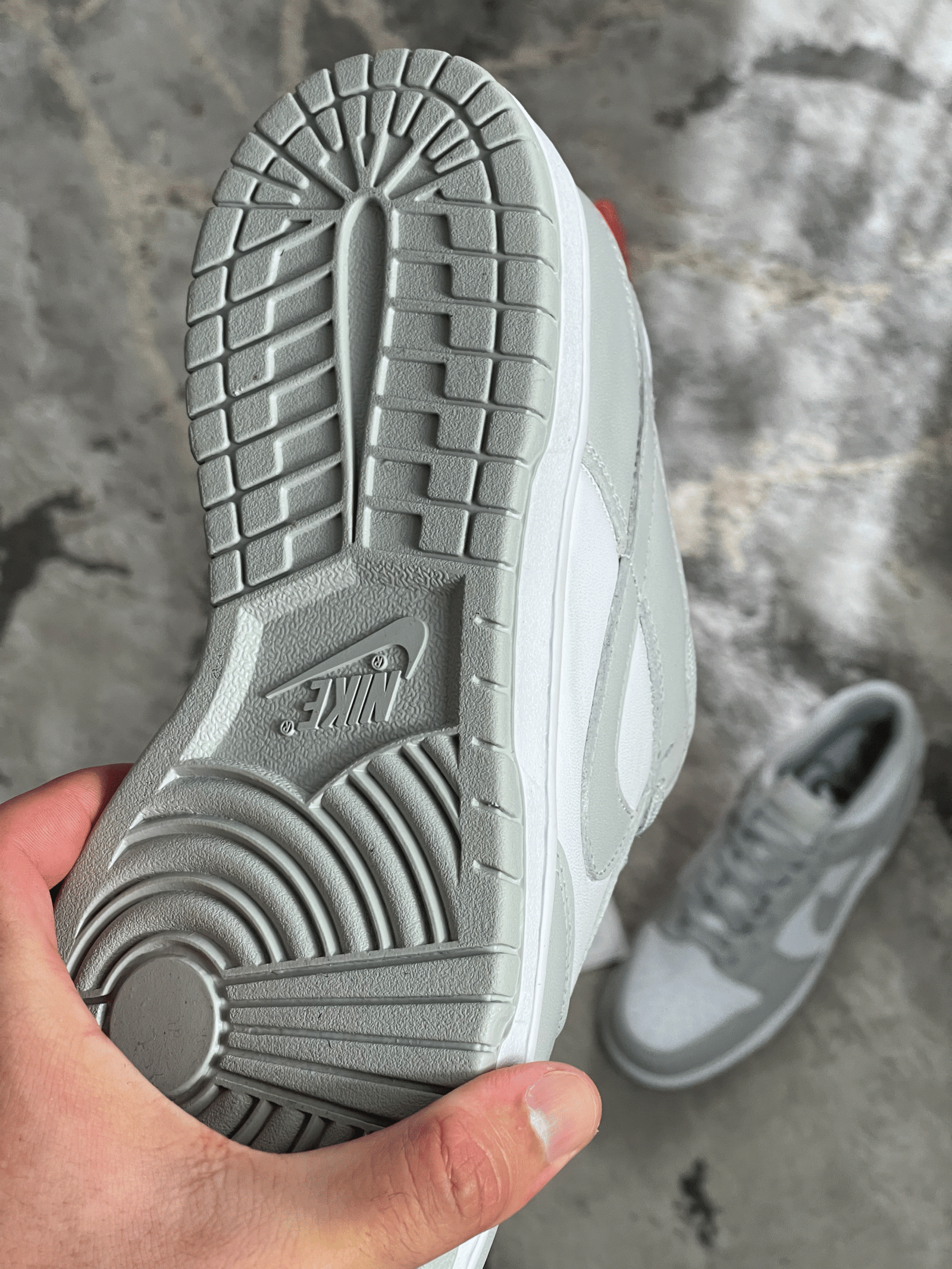 Nike | Nike dunk low grey fog | Detail Shot | yiodesigner.co.uk