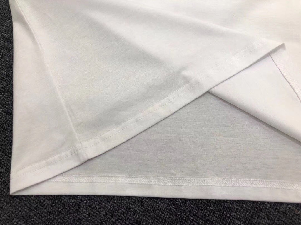 Burberry | Burberry t shirt | Detail Shot | yiodesigner.co.uk