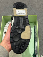 Off-White | Offwhite sneaker | Full Body | yiodesigner.co.uk