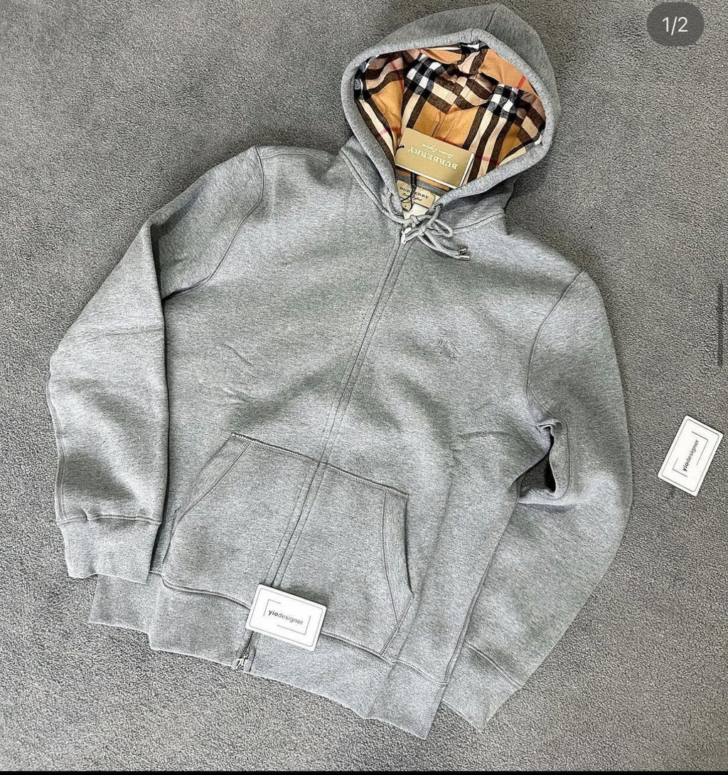 Burberry | Burberry tracksuit | Size M | Back View | yiodesigner.co.uk