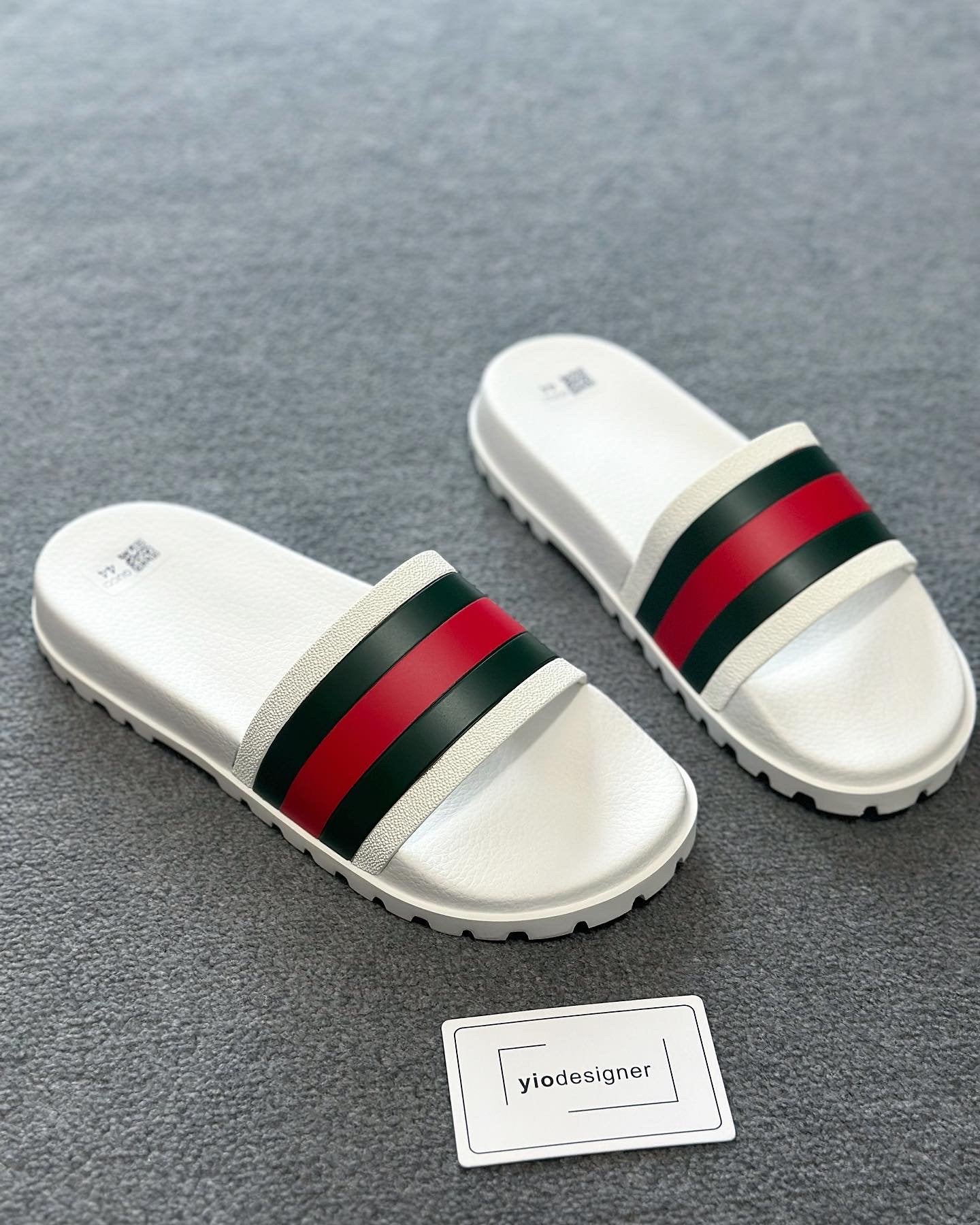 Gucci | Gucci slider white | Size 10 | yiodesigner.co.uk