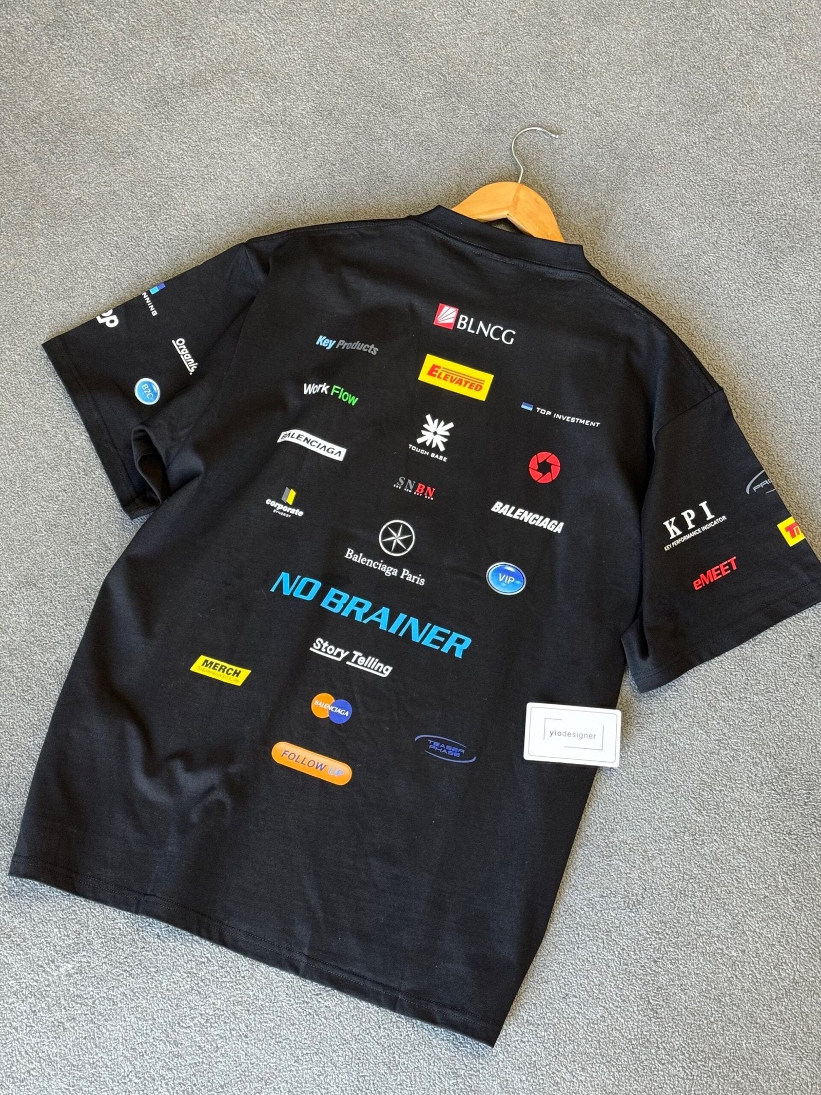 Balenciaga | Balenciaga t-shirt | Detail Shot | yiodesigner.co.uk