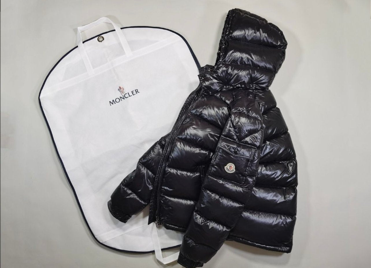 Moncler | Moncler maya coat | Size 6 | Label View | yiodesigner.co.uk