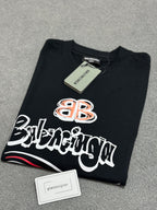 Balenciaga | Balenciaga t-shirt | Size L | Detail Shot | yiodesigner.co.uk